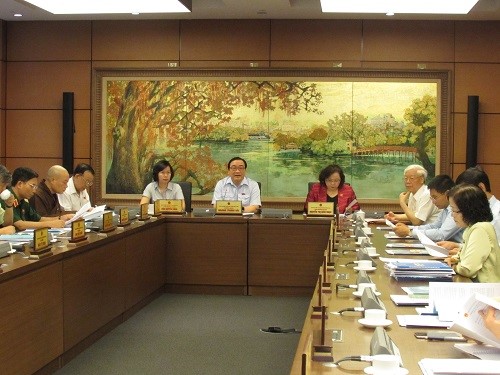 Đoàn ĐBQH TP Hà Nội thảo luận về đánh giá kết quả thực hiện kế hoạch phát triển kinh tế xã hội và ngân sách NN năm  2017 và tình hình thực hiện kinh tế xã hội NSNN năm 2018